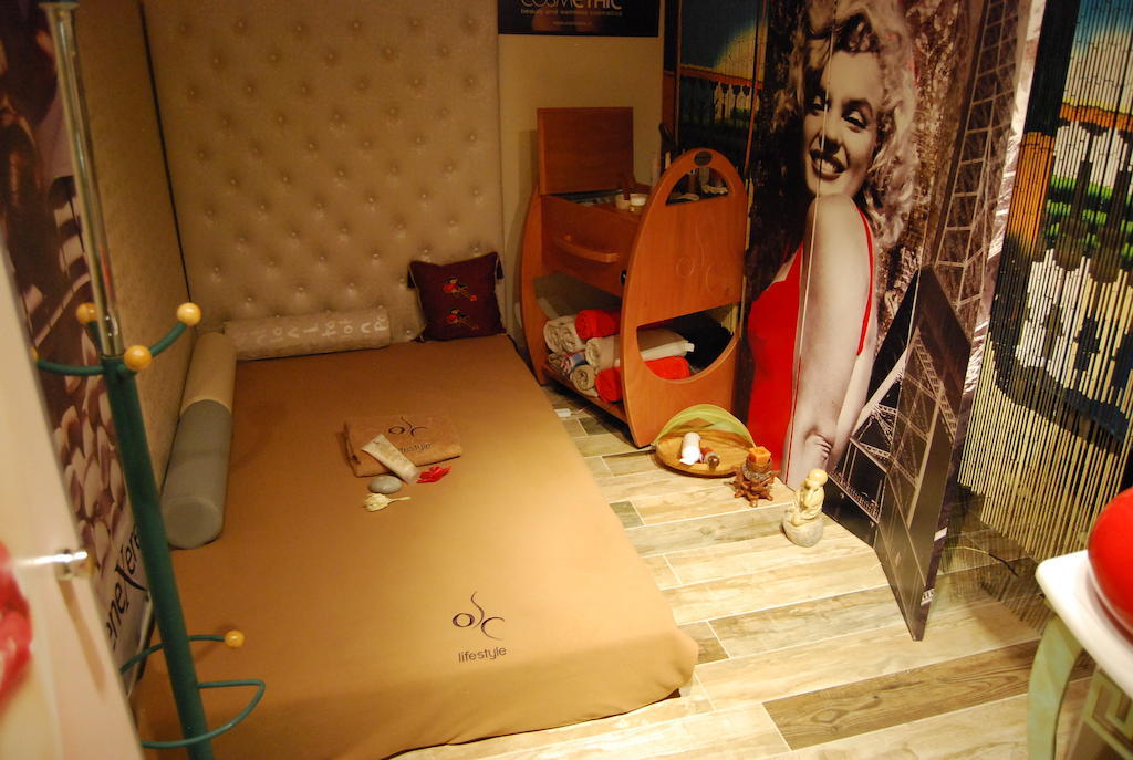2 Kitarrat Boutique Hotel & Spa Durrës Eksteriør bilde