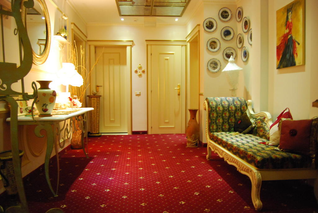 2 Kitarrat Boutique Hotel & Spa Durrës Eksteriør bilde
