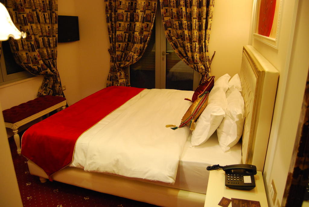 2 Kitarrat Boutique Hotel & Spa Durrës Eksteriør bilde