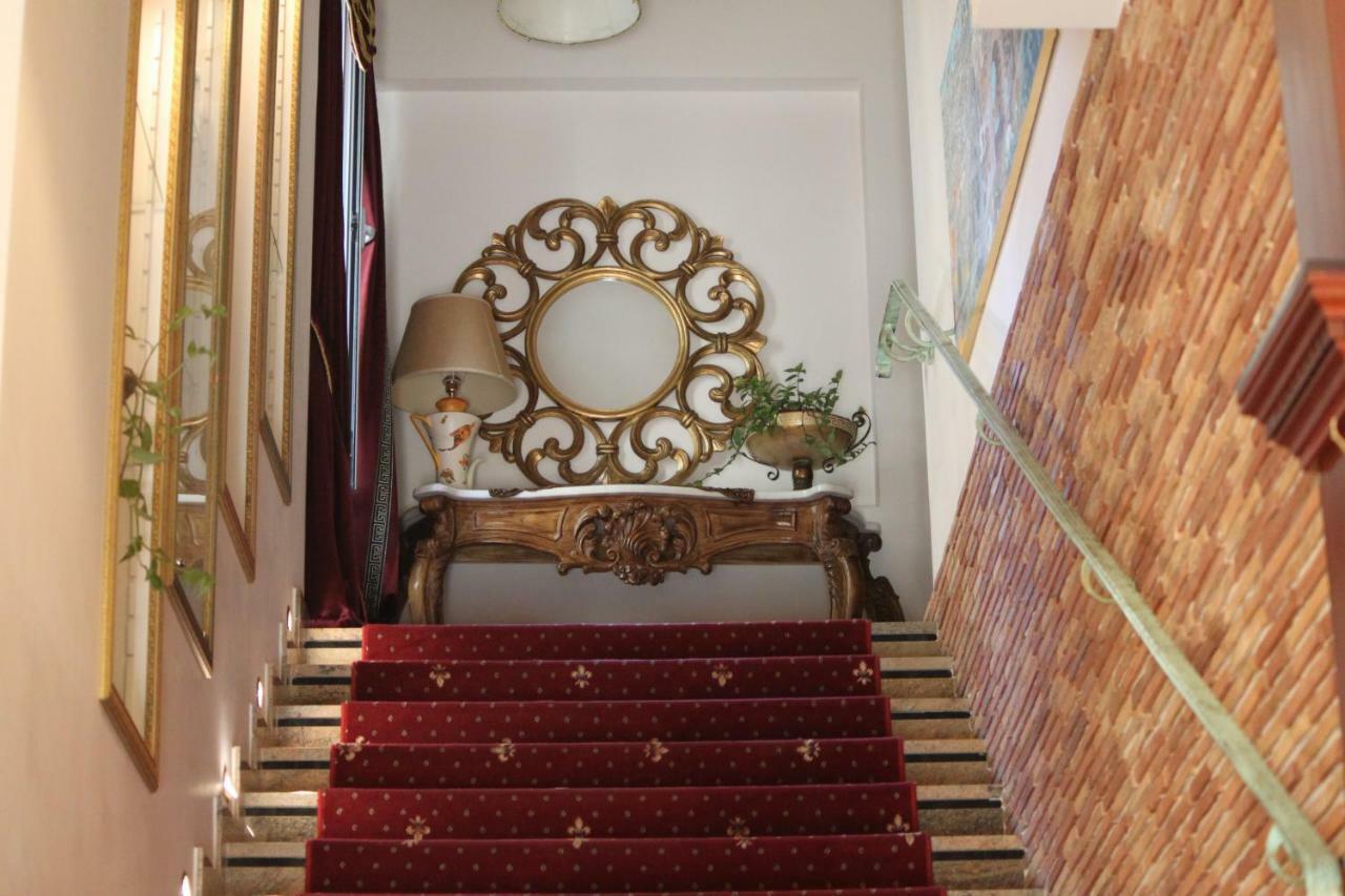 2 Kitarrat Boutique Hotel & Spa Durrës Eksteriør bilde